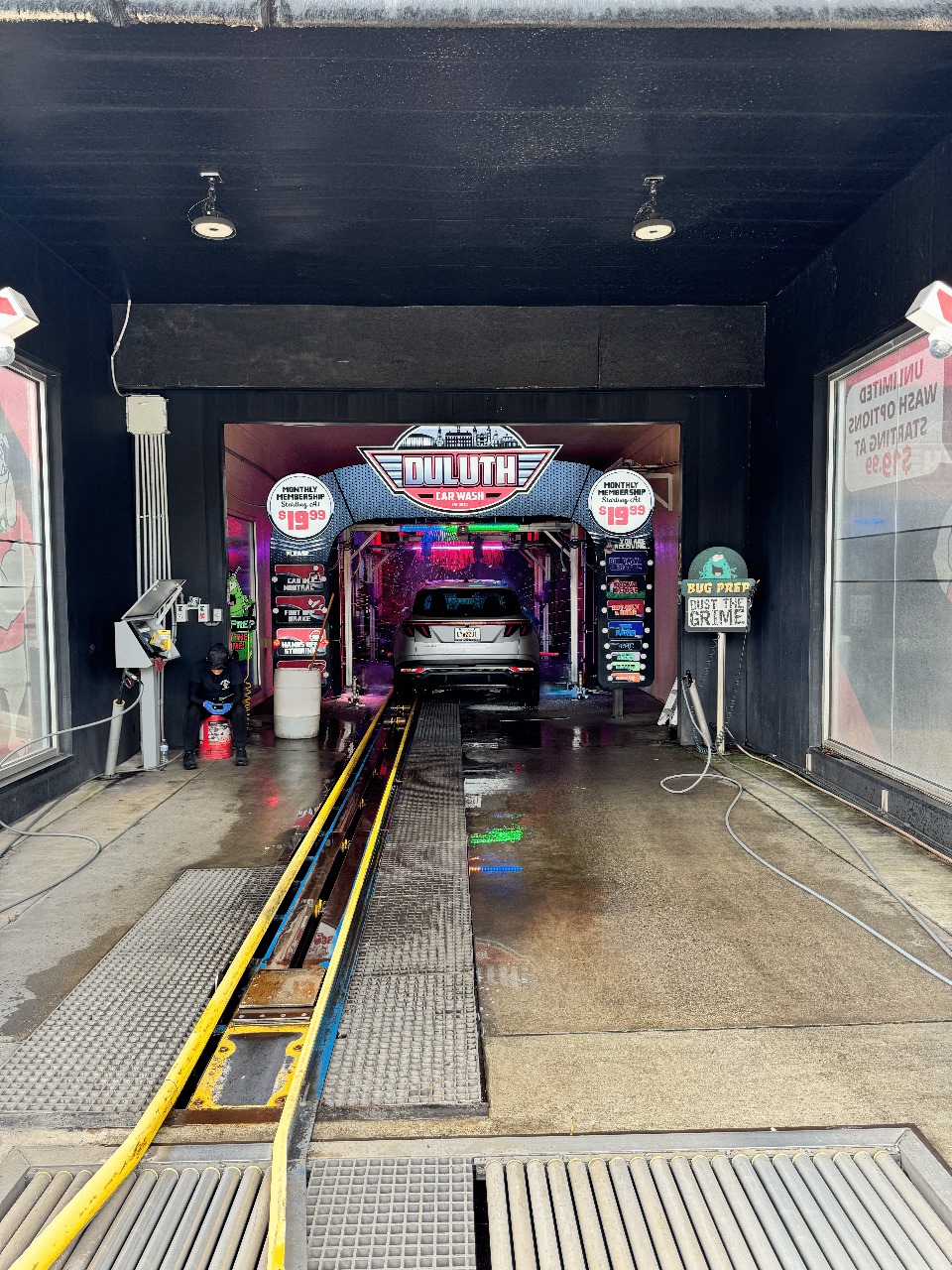 Exterior view of our state-of-the-art auto wash facilities